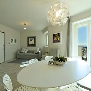 Luxury Con Garage Vista Mare Per 6 Persone Alassio